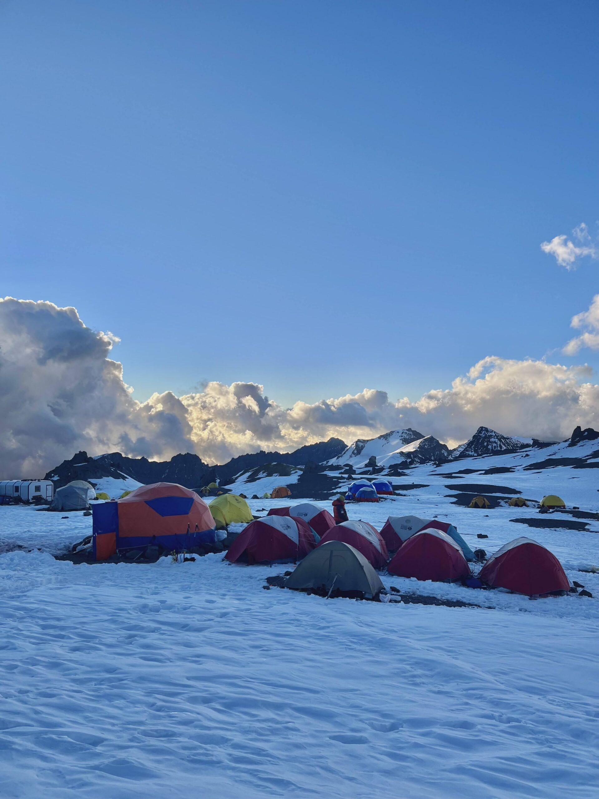 Aconcagua, Andes - Outlier Ascents